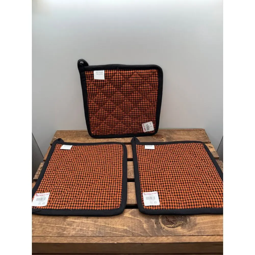 Set of 3 Halloween Pot Holders -Orange Black Gingham Plaid -Flying Witch Quilted